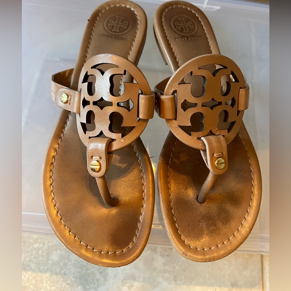 Authentic Tory Burch Miller Sandal tan, size 6.5